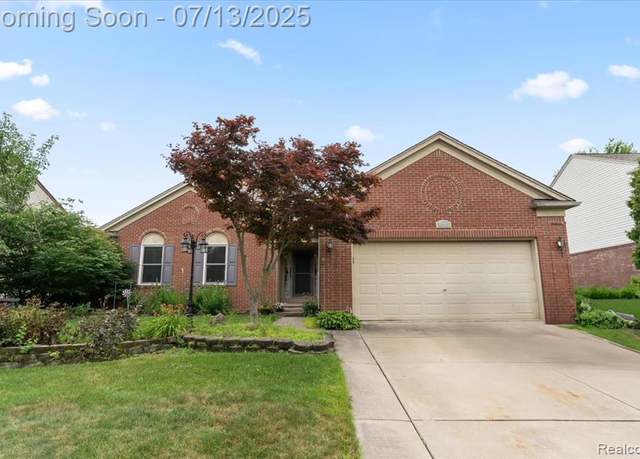 Property at 4282 Sherwood Cir, Canton, MI 48188 2170, 3 beds, 3 baths