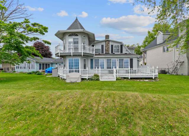 Property at 48816 Point Lakeview Dr, Chesterfield Twp, MI 48047, 4 beds, 4 baths
