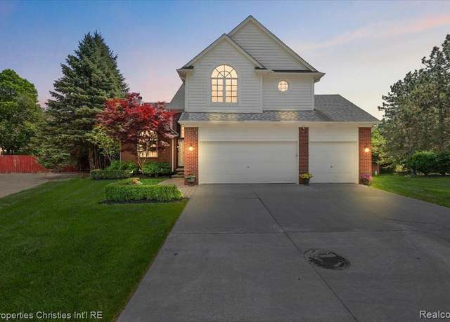 Property at 19880 IRVING Dr, Livonia, MI 48152 4111, 4 beds, 2.5 baths