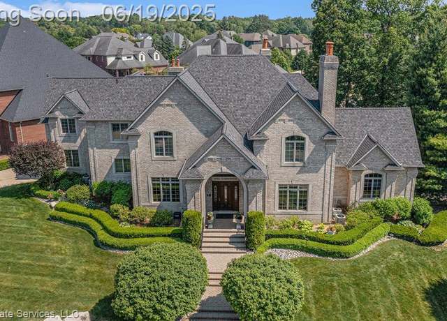 Property at 11384 Scarborough Dr, Shelby Twp, MI 48315 1185, 4 beds, 6 baths