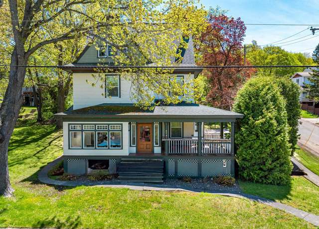 Property at 607 W South Ave, Houghton, MI 49931, 5 beds, 2.5 baths