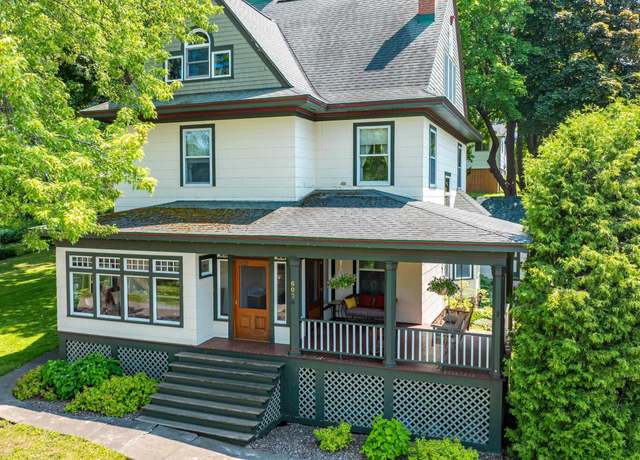 Property at 607 W South Ave, Houghton, MI 49931, 5 beds, 2.5 baths