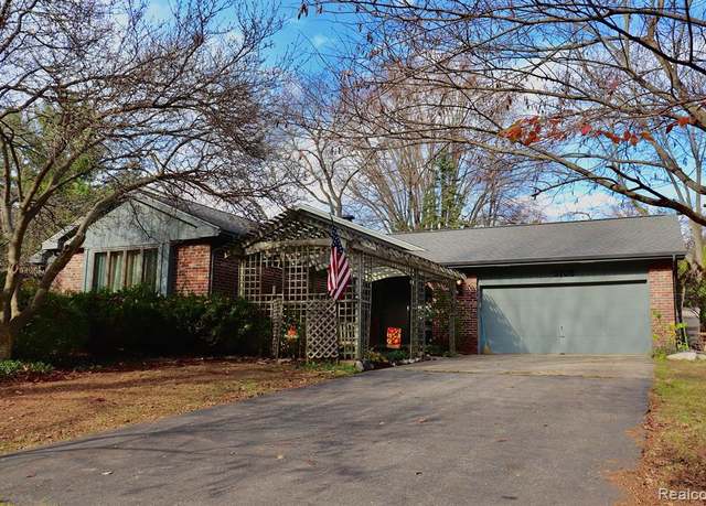 Property at 3708 DAVID Ln, Lansing, MI 48911 6145, 3 beds, 2 baths
