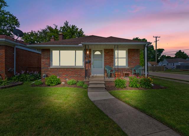 Property at 22151 OAKWOOD Ave, Eastpointe, MI 48021, 2 beds, 1 bath