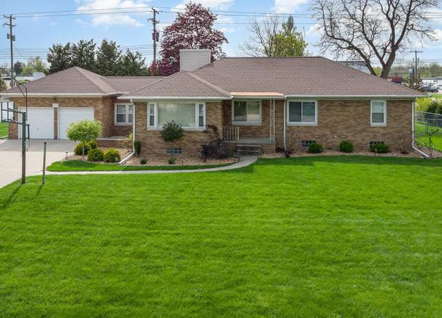 Property at 615 Webb Dr, Bay City, MI 48706, 4 beds, 1.5 baths