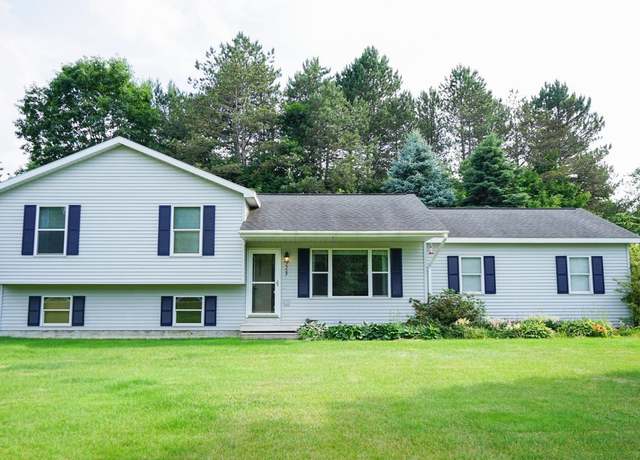 Property at 2209 Arthur Ct, Traverse City, MI 49685, 3 beds, 2 baths