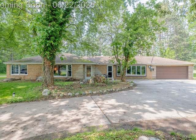 Property at 8780 Dixie Hwy, Birch Run, MI 48415 8927, 3 beds, 1 bath
