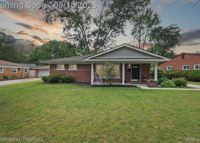 Property at 28249 Red Leaf Ln, Southfield, MI 48076 2929, 3 beds, 1.5 baths