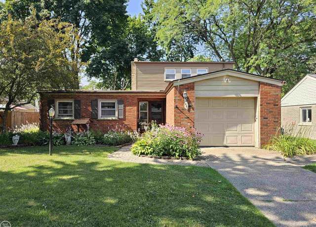 Property at 681 N Esplanade St, Mount Clemens, MI 48043, 4 beds, 2 baths