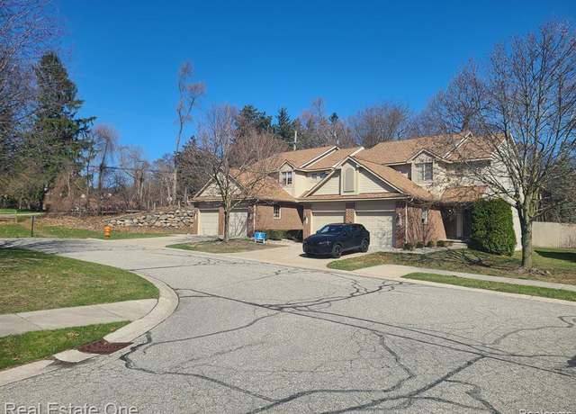 Property at 7240 LAVENDER Ln #45, Waterford, MI 48327 4417, 2 beds, 2.5 baths