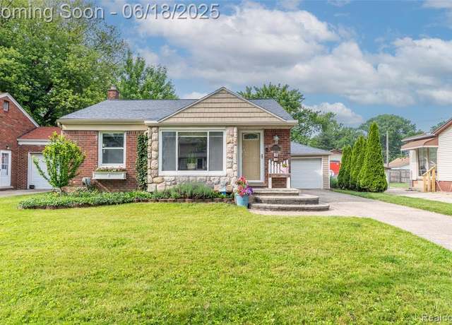 Property at 21825 Pleasant St, Saint Clair Shores, MI 48080 4075, 2 beds, 2 baths