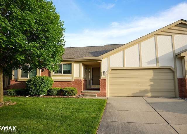 Property at 18550 Willowridge Ln, Clinton Township, MI 48038, 2 beds, 1.5 baths