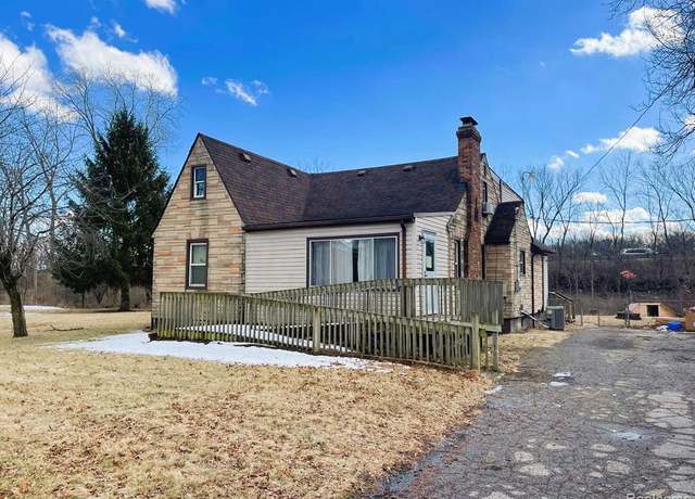 Property at 35805 HERMAN St, Romulus, MI 48174 3383, 6 beds, 2.5 baths