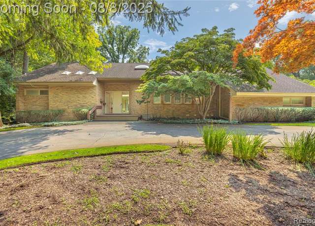 Property at 27261 Willowgreen Ct, Franklin, MI 48025 1786, 3 beds, 3.5 baths