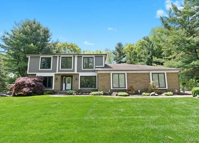 Property at 6588 WHITE PINES Dr, Brighton, MI 48116 9170, 4 beds, 2.5 baths