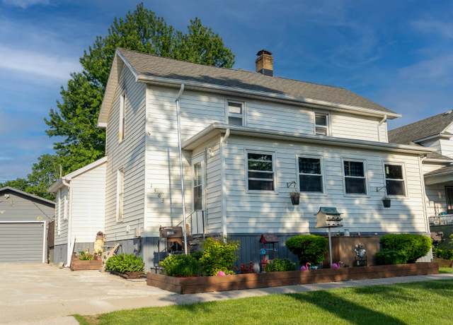 Property at 1505 S Erie St, Bay City, MI 48706, 3 beds, 1.5 baths