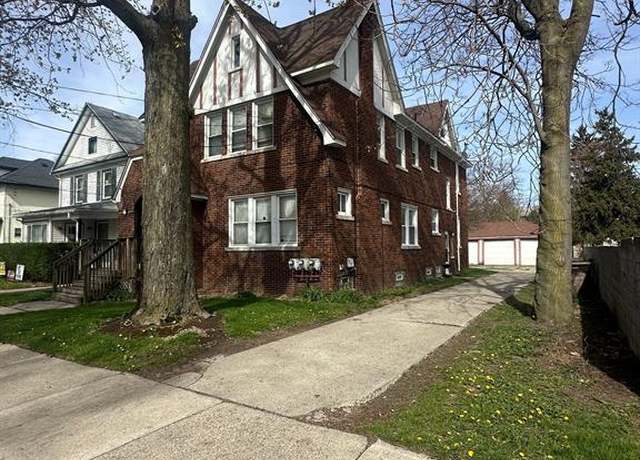Property at 20 THORPE St, Pontiac, MI 48341 1396, 3 baths
