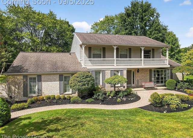Property at 12425 Beacon Hill Dr, Plymouth, MI 48170 3006, 5 beds, 3 baths