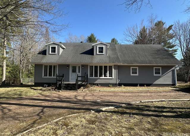 Property at 542 N Maple Hill Dr, Gwinn, MI 49841, 3 beds, 2 baths