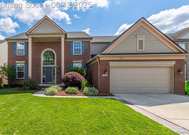 Property at 49620 Dunhill Dr, Macomb, MI 48044 1739, 4 beds, 2.5 baths
