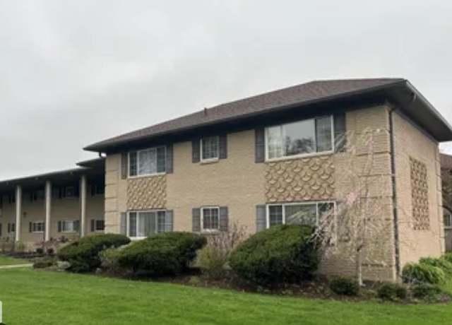 Property at 2311 Walton Blvd #40, Rochester Hills, MI 48309, 2 beds, 2.5 baths