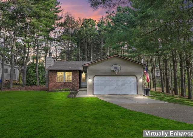 Property at 152 Saratoga Trl, Lapeer, MI 48446 8756, 4 beds, 3 baths