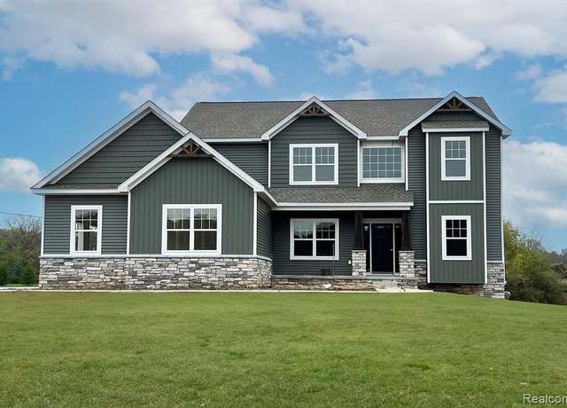 Property at 2 Brighton Rd, Brighton, MI 48116, 4 beds, 2.5 baths