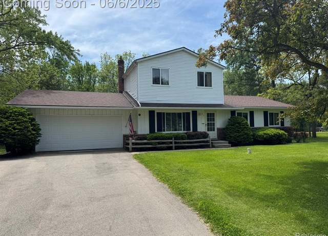 Property at 4327 Lancashire, Milford, MI 48380 1128, 4 beds, 2.5 baths