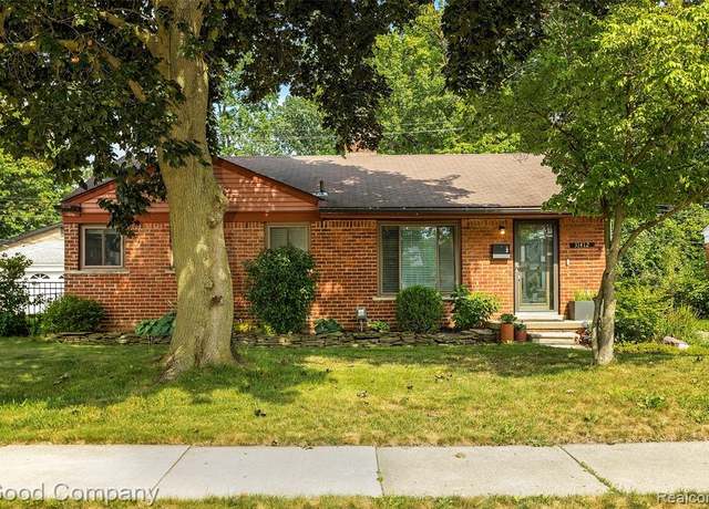 Property at 31412 Lyons Cir, Warren, MI 48092 1772, 3 beds, 1.5 baths