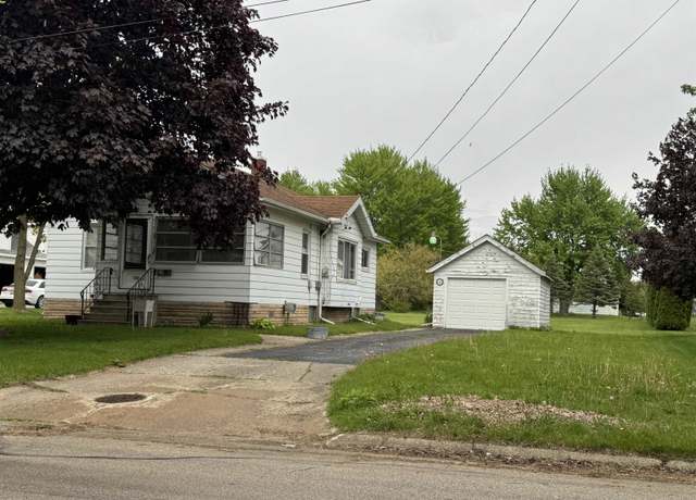 Property at 1805 Michigan Ave, Bay City, MI 48708, 2 beds, 1 bath