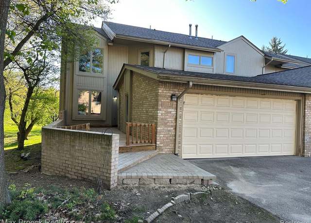 Property at 4347 FOXPOINTE Dr, West Bloomfield, MI 48323 2619, 3 beds, 2.5 baths