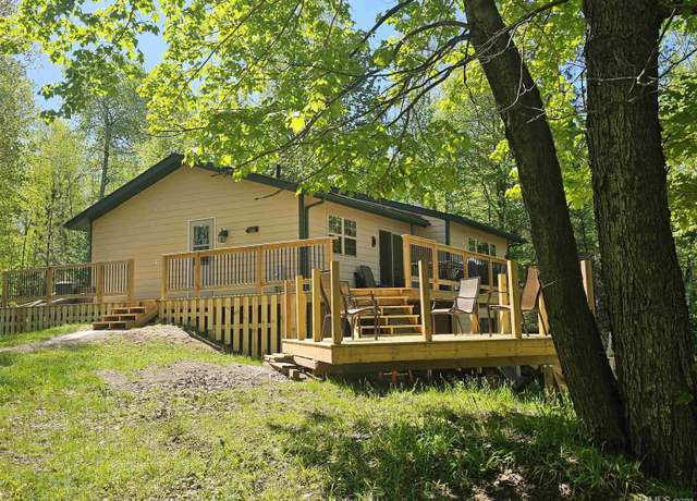 Property at 112 Kensington Dr, Crystal Falls, MI 49920, 3 beds, 2 baths