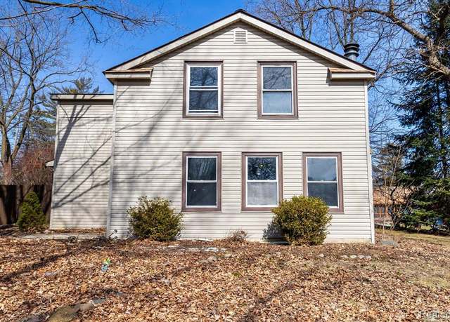 Property at 716 COMMERCIAL St, Bloomfield Hills, MI 48382 2924, 3 beds, 2 baths