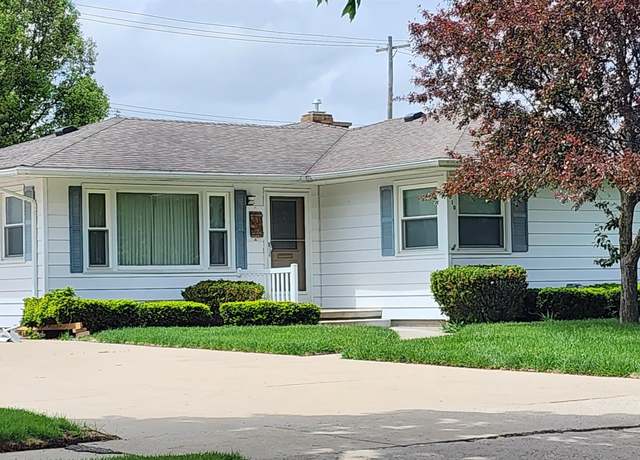 Property at 2310 S Farragut St, Bay City, MI 48708, 3 beds, 1.5 baths