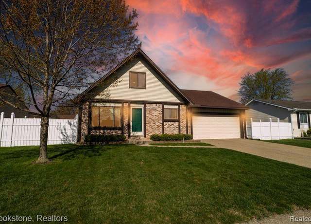 Property at 49213 KIMBERLY ANN Ln, Chesterfield, MI 48051, 3 beds, 2 baths