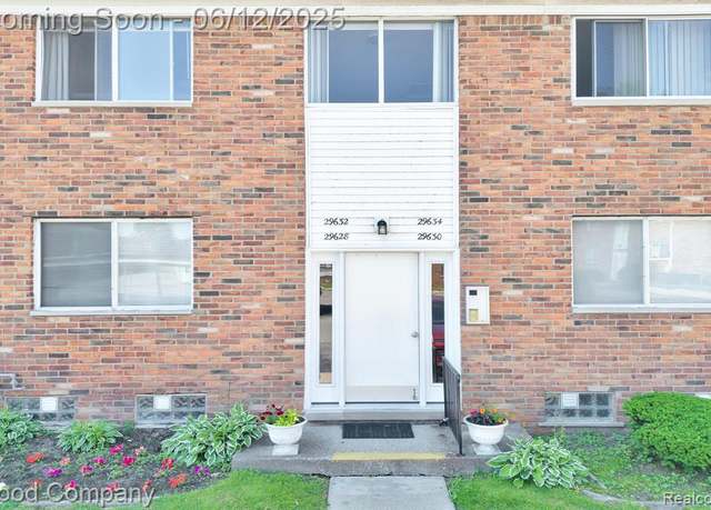 Property at 29628 Hoover Rd, Warren, MI 48093 3420, 2 beds, 1.5 baths