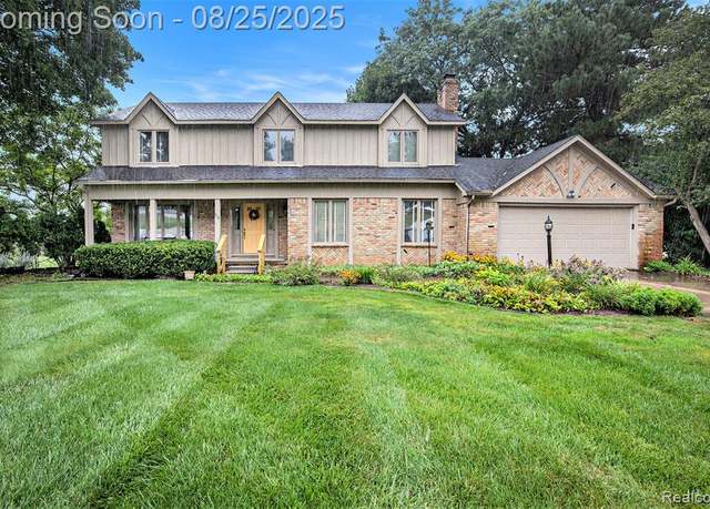 Property at 9125 Burning Tree Dr, Grand Blanc, MI 48439 9528, 4 beds, 2.5 baths