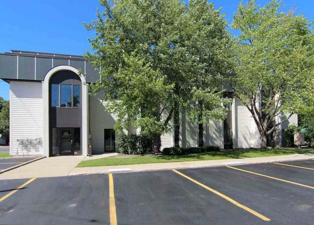 Property at 900 E Front St Unit : 100, Traverse City, MI 49686