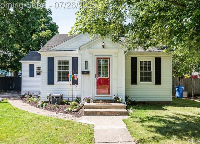 Property at 719 Spring St, Howell, MI 48843 1441, 2 beds, 2 baths