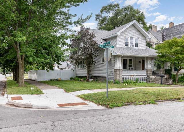 Property at 301 N VanBuren St, Bay City, MI 48708, 4 beds, 2 baths