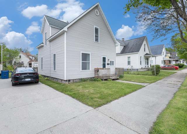 Property at 832 Wallace St, Cadillac, MI 49601, 3 beds, 1 bath
