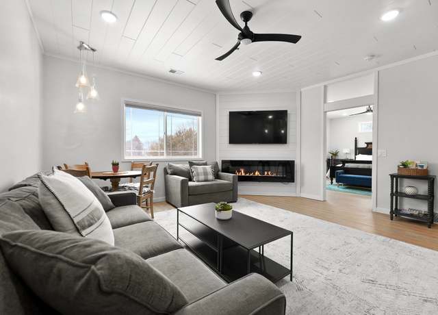 Property at 917 Third St #12, Traverse City, MI 49684, 2 beds, 2.5 baths