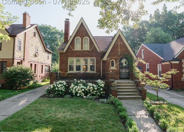 Property at 4858 Yorkshire Rd, Detroit, MI 48224 2332, 4 beds, 2.5 baths