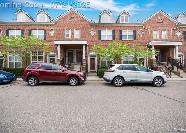 Property at 16966 Farmington Rd, Livonia, MI 48154 2973, 2 beds, 1.5 baths