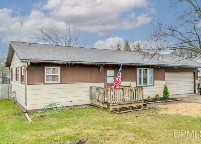 Property at 521 Lawrence St, Kingsford, MI 49802, 2 beds, 1.5 baths