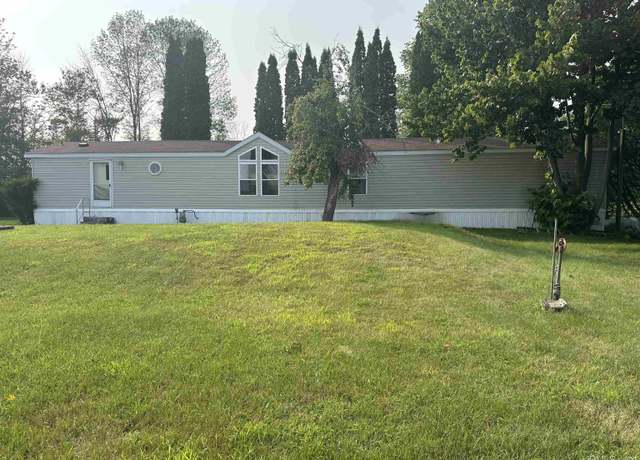 Property at N2718 M35 Hwy, Menominee, MI 49858, 3 beds, 2 baths