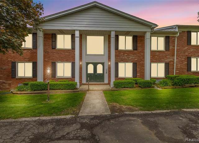 Property at 2375 Mulberry Sq #69, Bloomfield Hills, MI 48302 0693, 2 beds, 2 baths