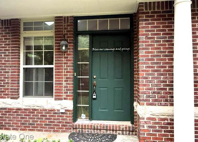 Property at 4392 Gateway Cir, West Bloomfield, MI 48322 3670, 3 beds, 2.5 baths