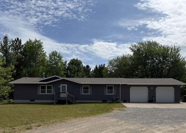 Property at N7722 Candy Cane Rd, Munising, MI 49862, 3 beds, 2.5 baths