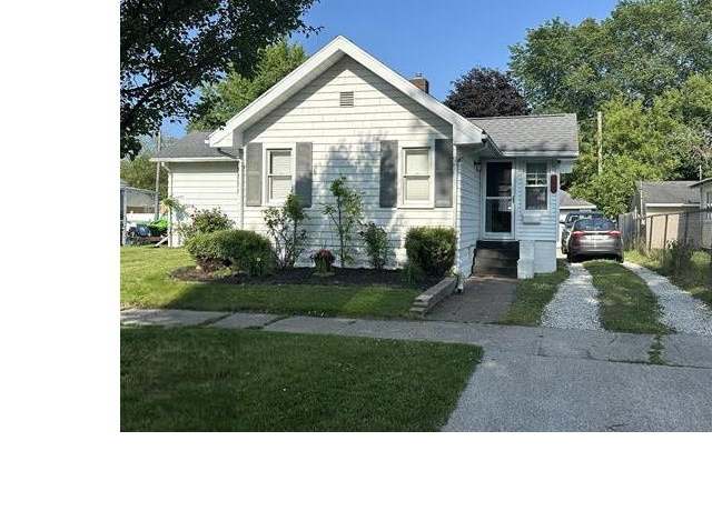Property at 1409 S Warner St, Bay City, MI 48706, 3 beds, 1 bath